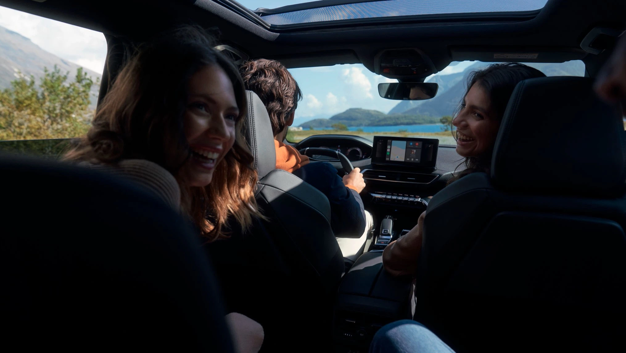 Showroom_5008_D_EXCELLENCE_2@2x